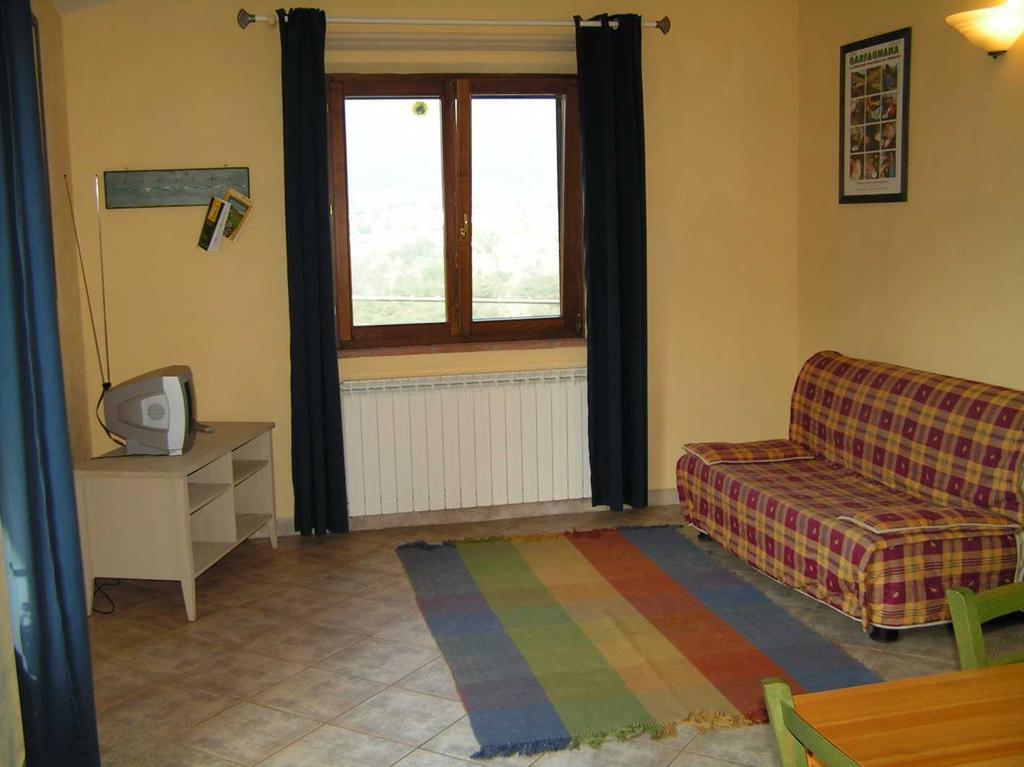 Willa Agriturismo La Palazzina Castelnuovo di Garfagnana Pokój zdjęcie